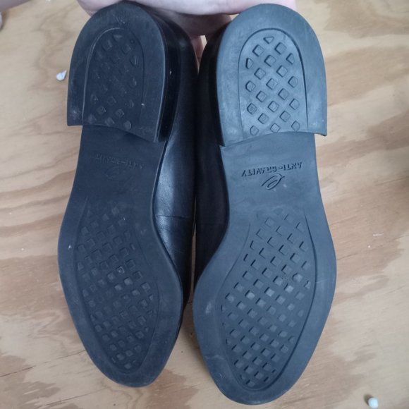 Women's Black Loafers - Picture 3 of 4